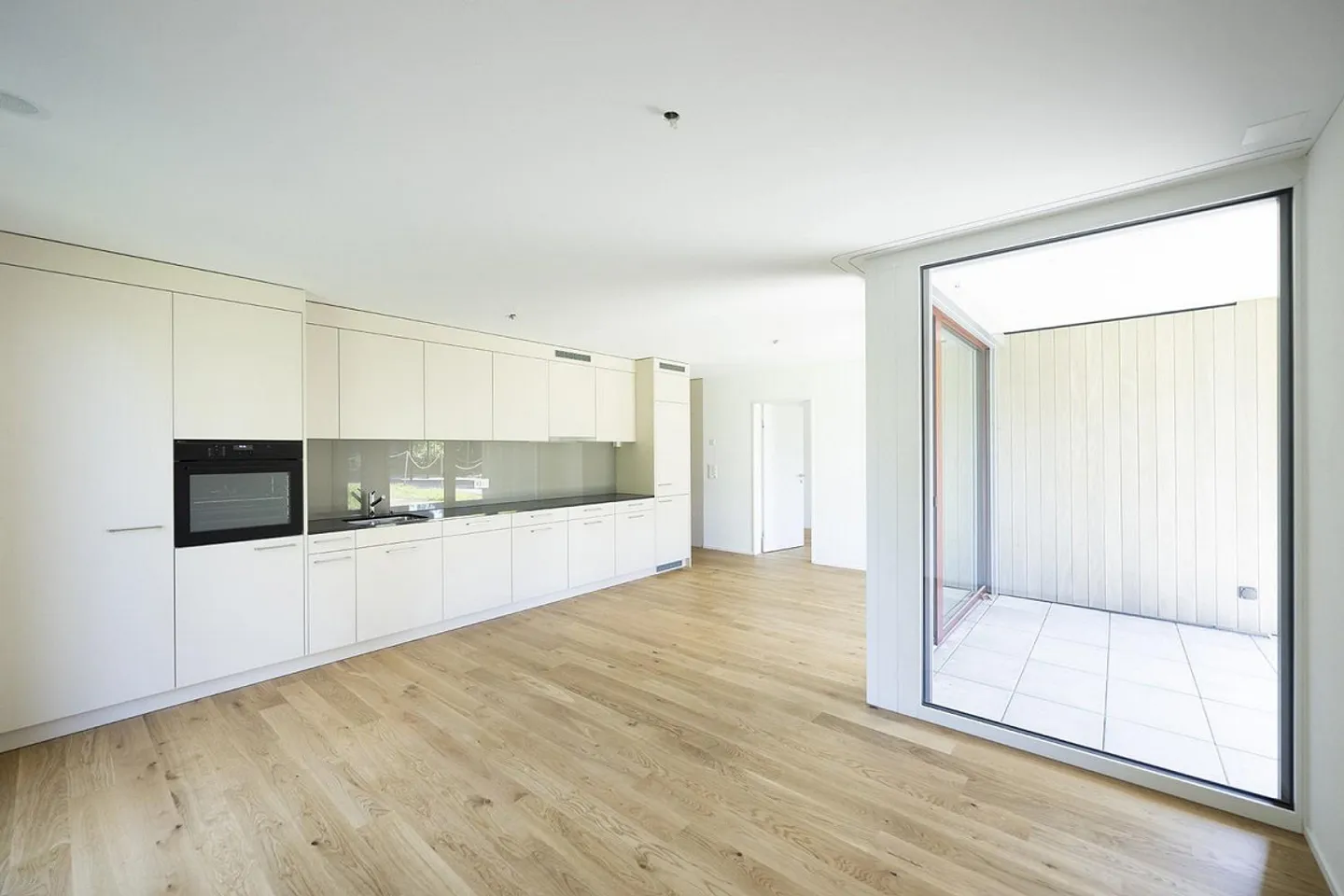 --- PROMOTION AUTOMNALE---- 1 Mois de Vie Gratuite et Bon de CHF 1'000.- Coop - Photo 1 sur 10