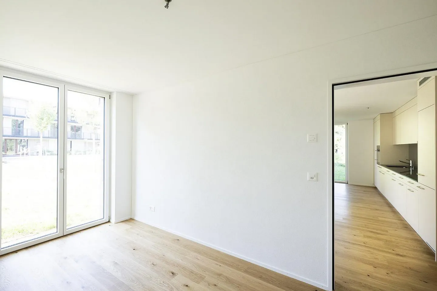 --- PROMOTION AUTOMNALE---- 1 Mois de Vie Gratuite et Bon de CHF 1'000.- Coop - Photo 3 sur 10