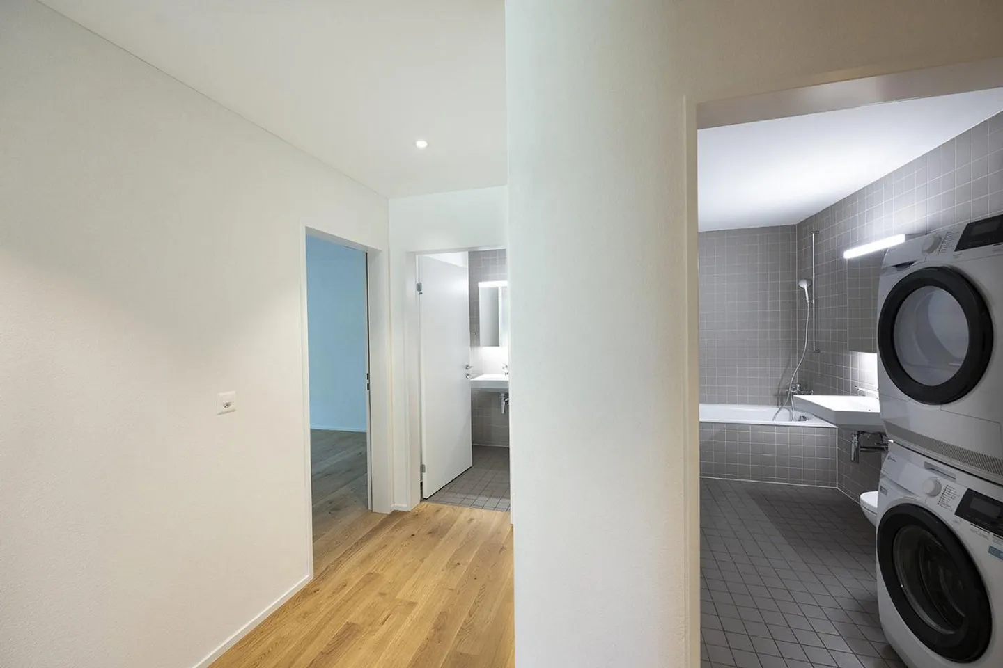 --- PROMOTION AUTOMNALE---- 1 Mois de Vie Gratuite et Bon de CHF 1'000.- Coop - Photo 6 sur 10