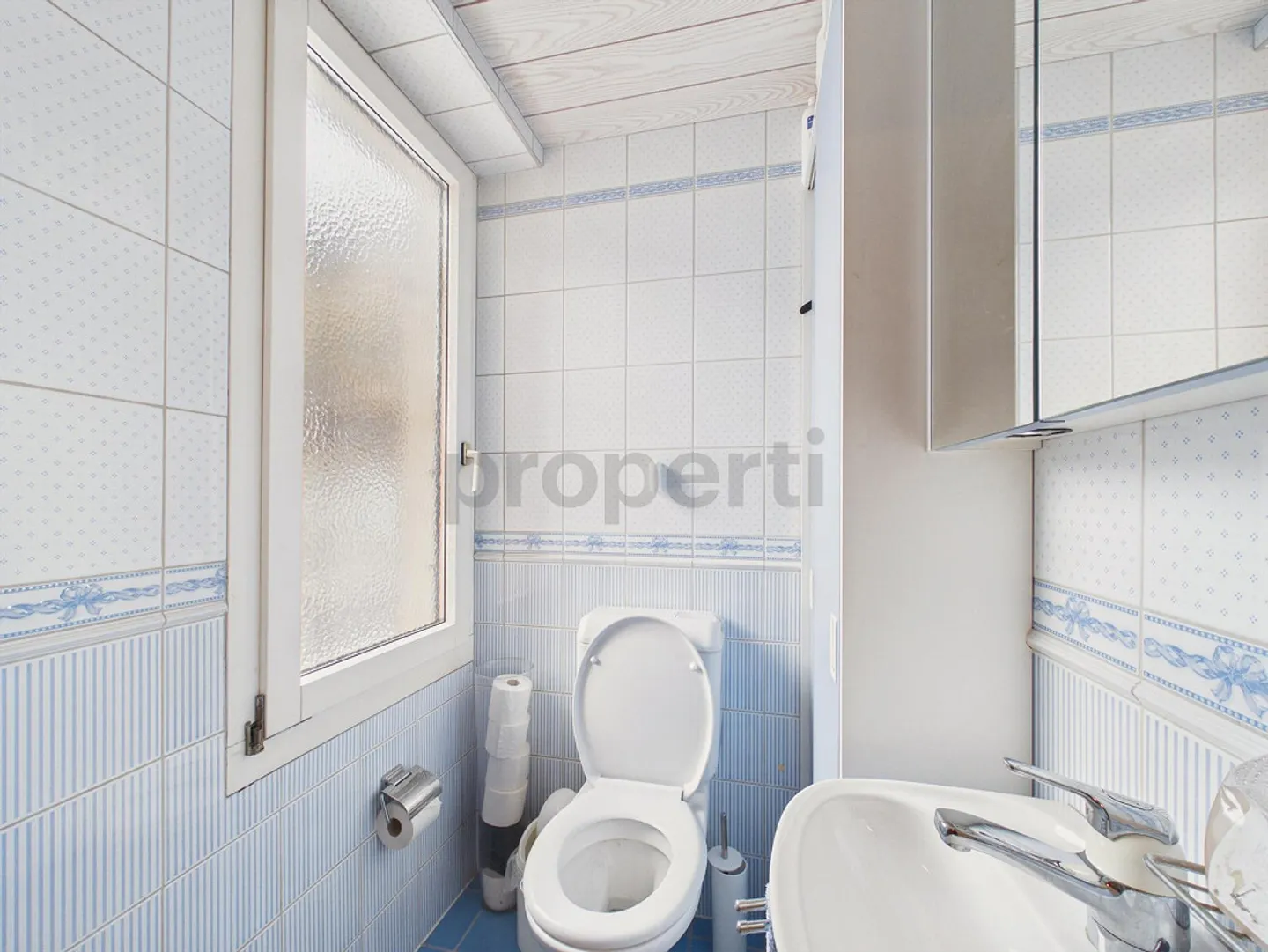 Semi-Detached House (3.5 rooms + 5.5 rooms) with mountain views... - Photo 16 of 19