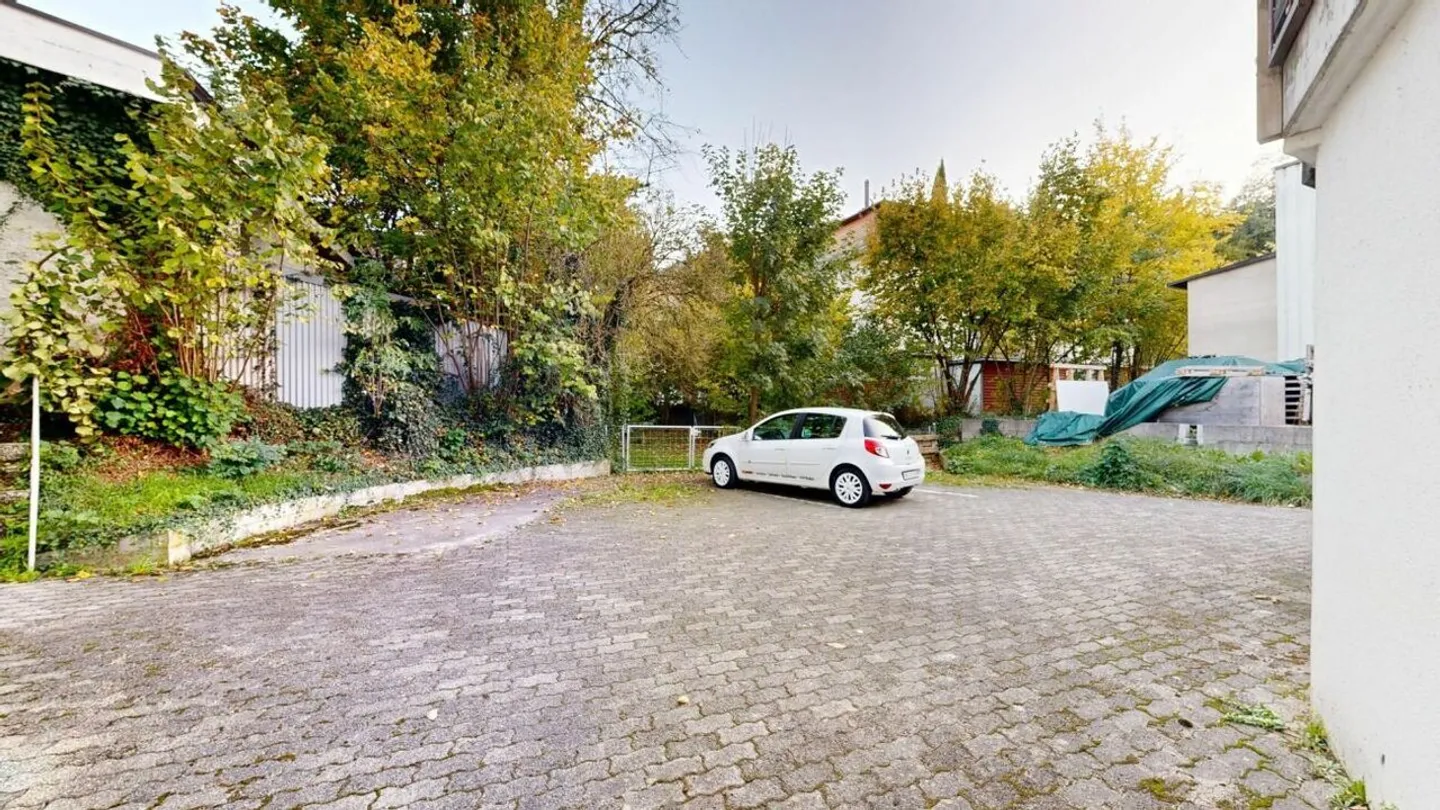 Places de parking à louer près de la gare de Turgi - Photo 2 sur 2