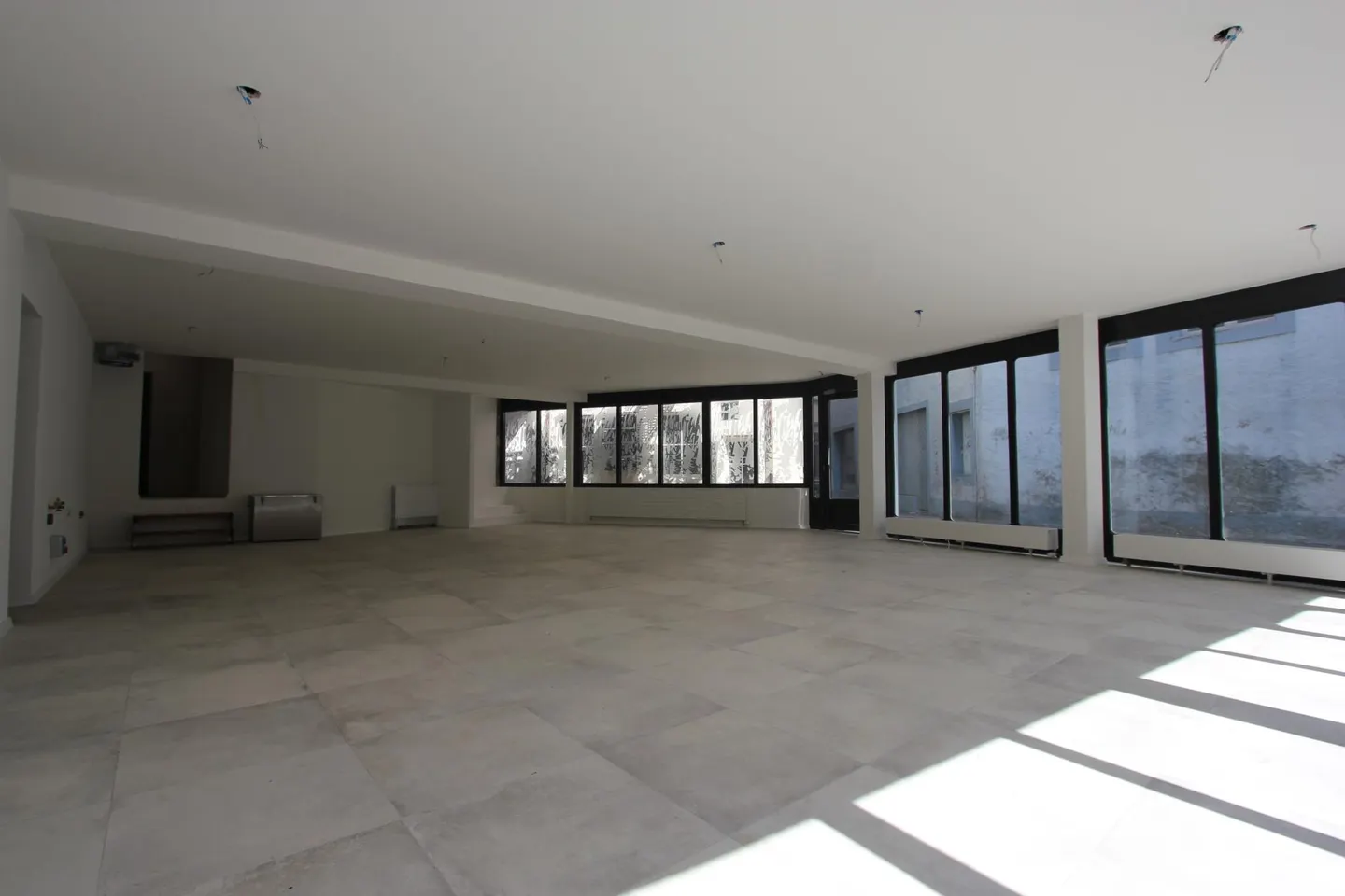 Espace Commercial à Moudon - Photo 3 sur 3