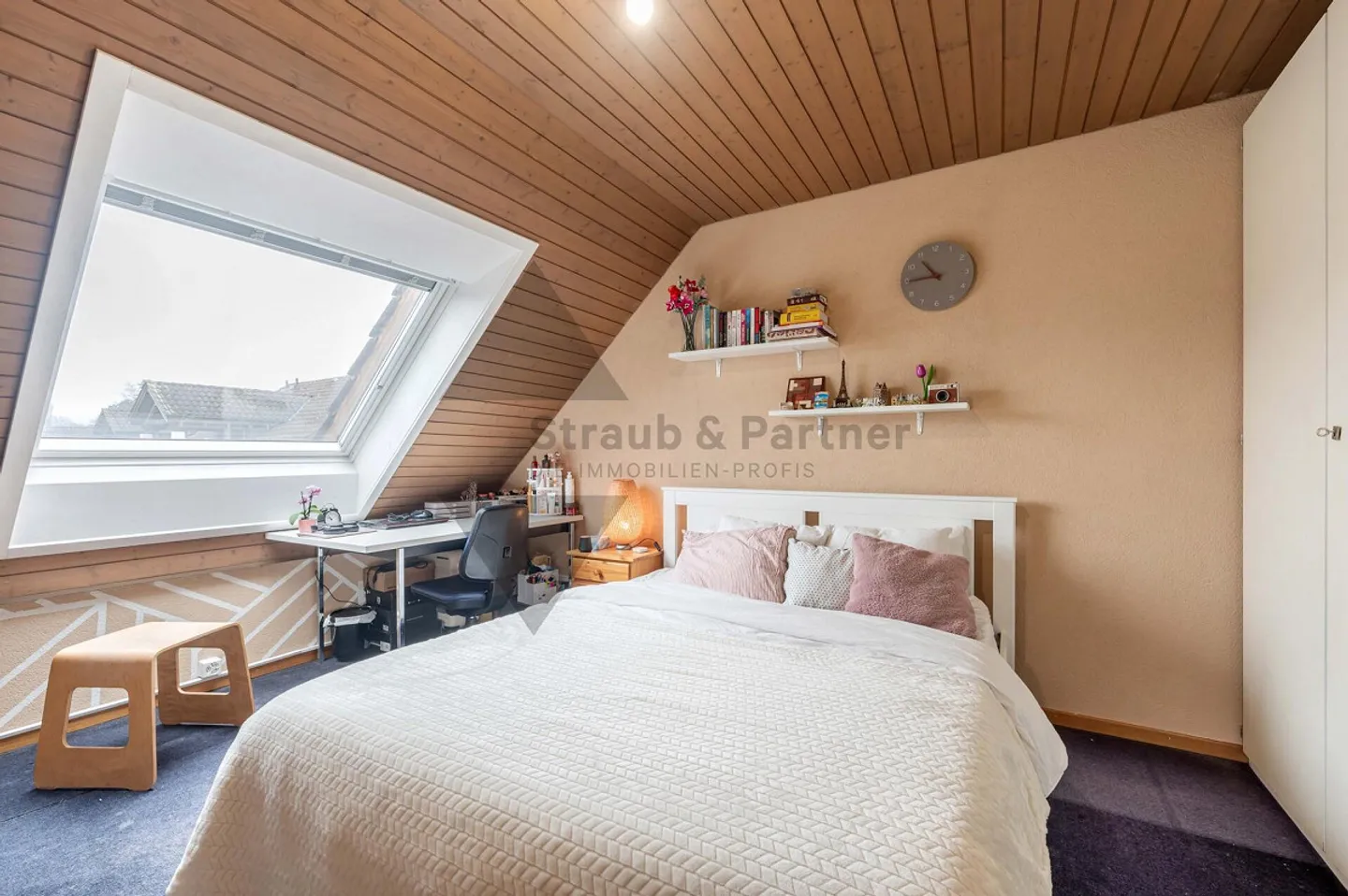 THREE FLOORS. LOTS OF SPACE. A HOME WITH CHARACTER. - Photo 6 of 10
