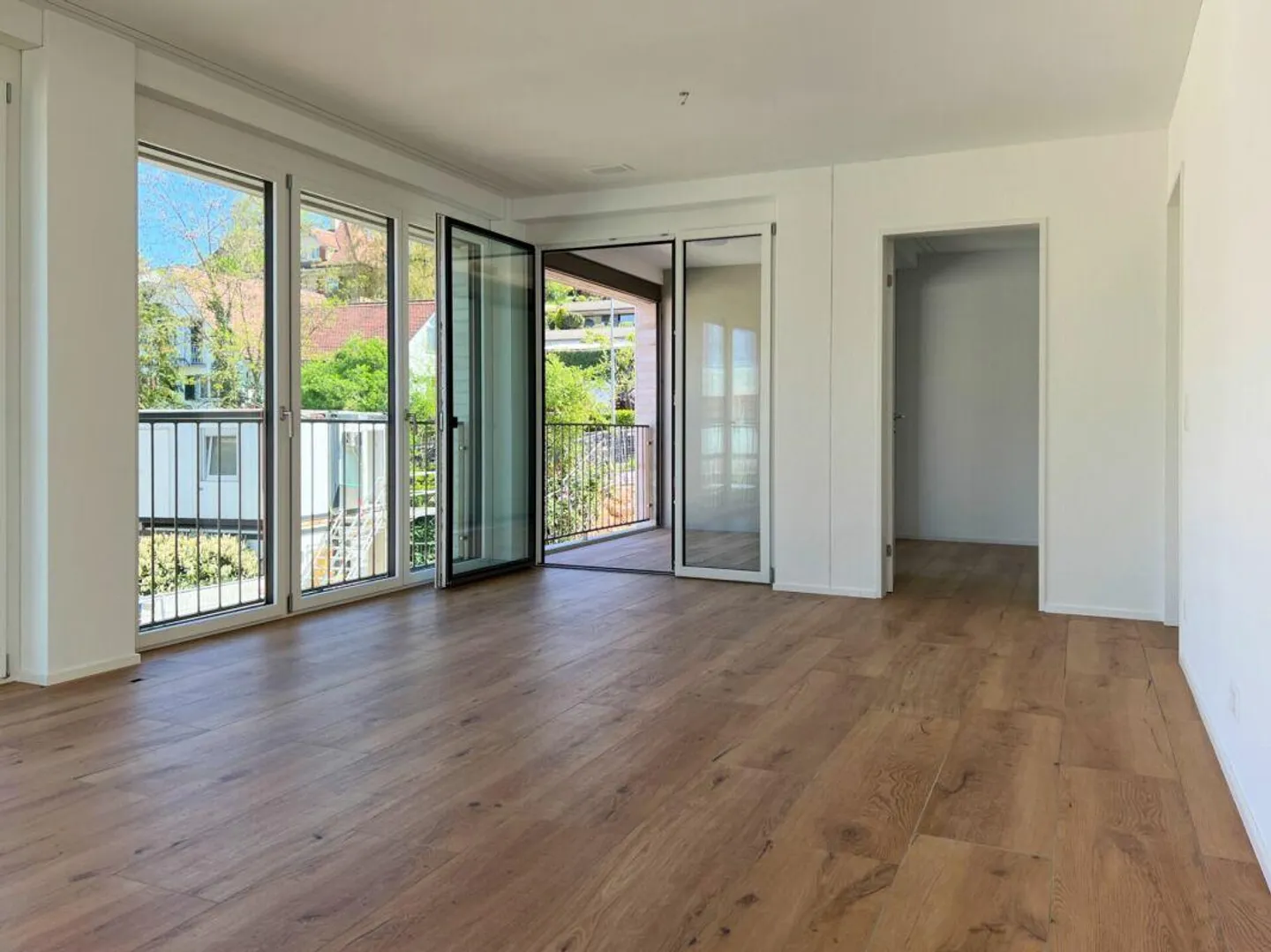 Prima occupazione: Appartamento di alta qualità con 2,5 stanze, due logge e comfort smart home - Foto 3 di 9