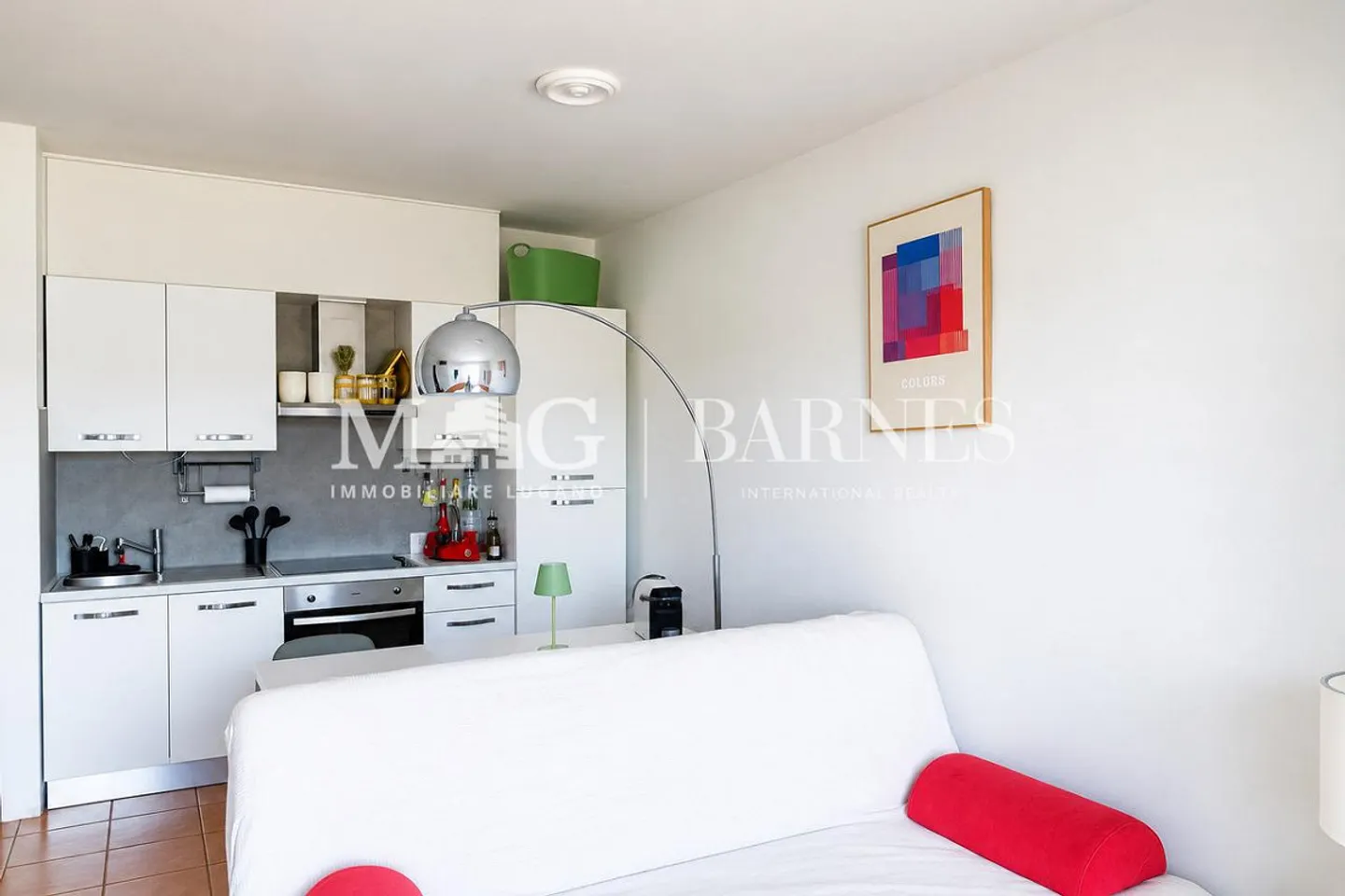 Caslano: Studio with fireplace and parking space - Photo 2 of 4