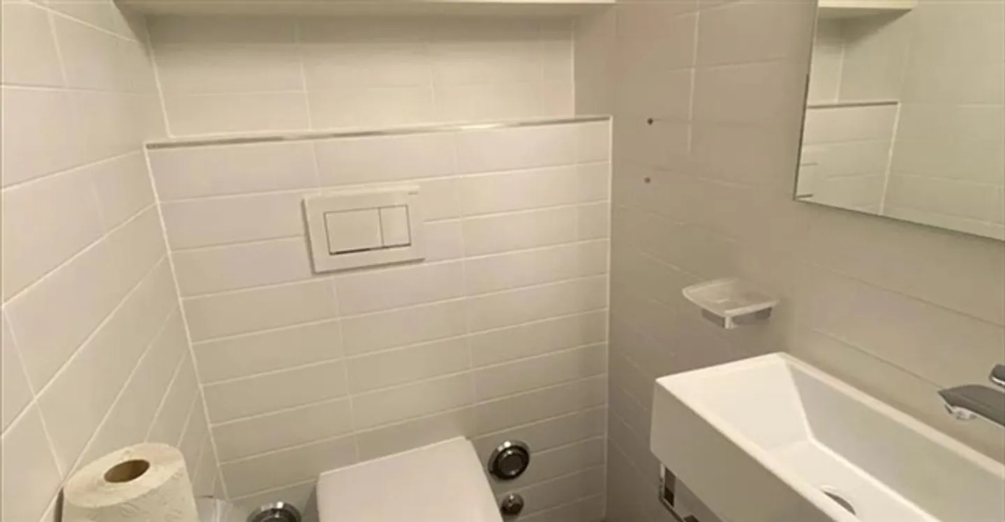 Espace Commercial Spacieux - Photo 8 sur 10