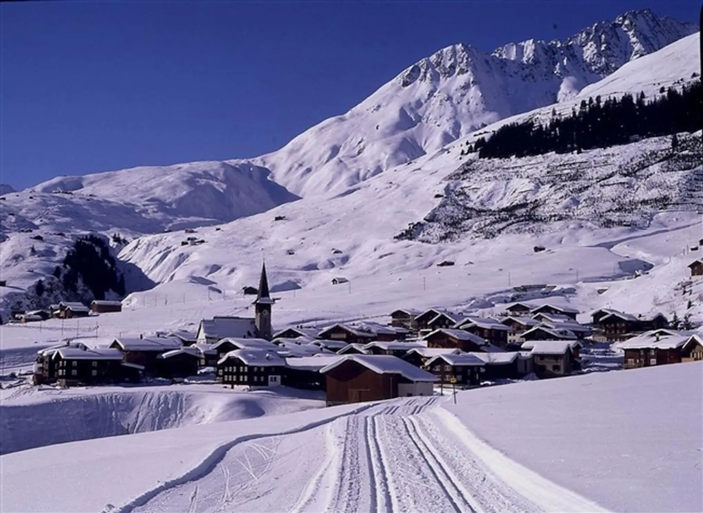 Comprare un hotel a Sedrun - La tua occasione - Foto 3 di 9