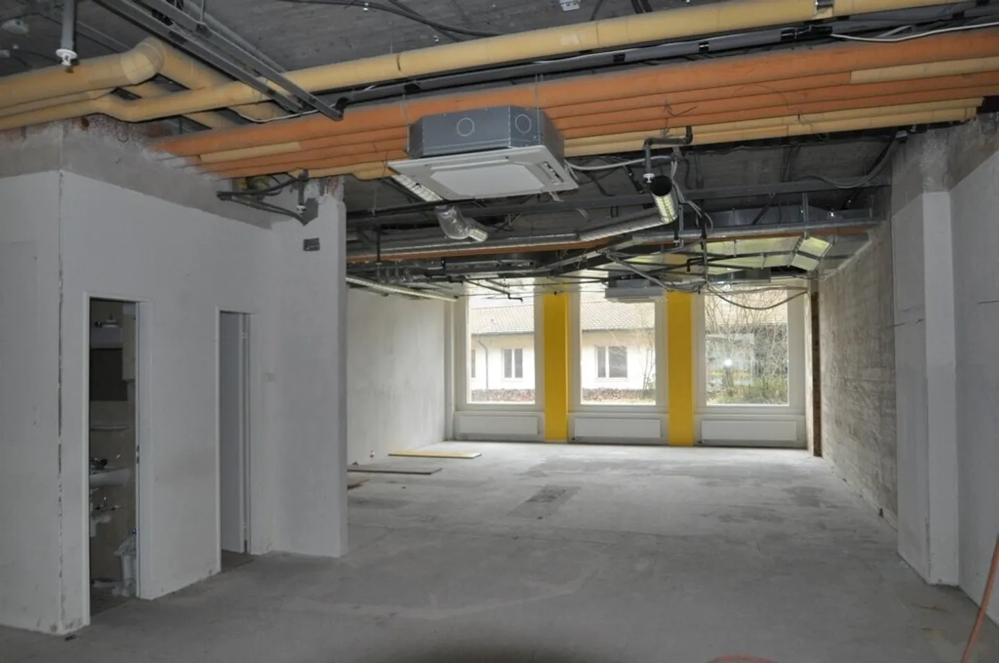 Verkaufsfläche in Baden - Foto 2 von 8