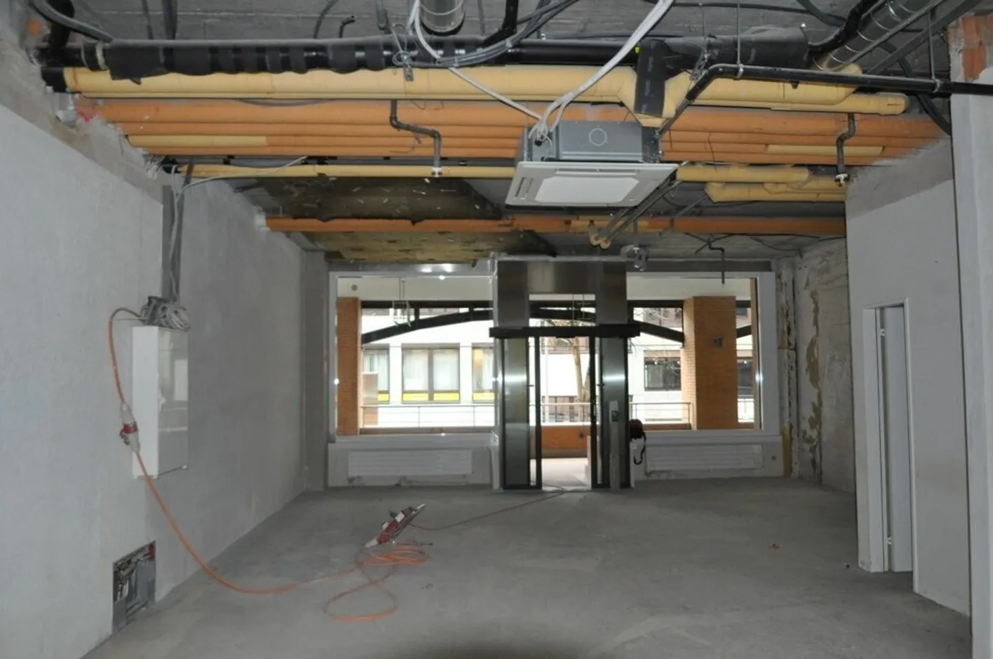 Verkaufsfläche in Baden - Foto 4 von 8