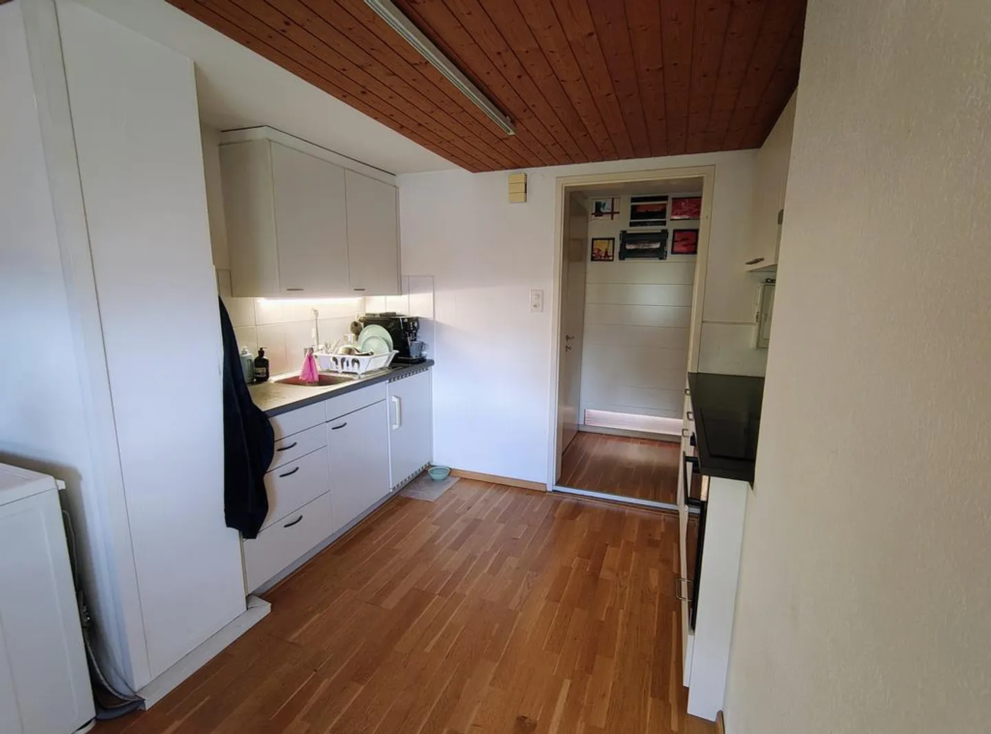Beautiful, bright 1-room attic in Birsfelden - Photo 6 of 9