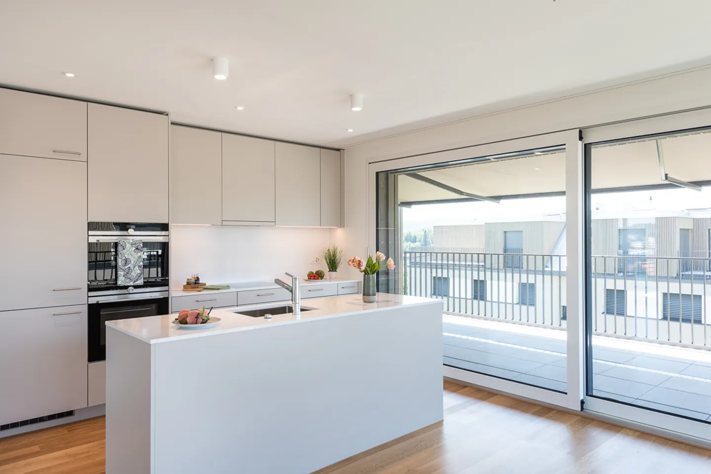 Moderne Attikawohnung in Zürich - Foto 3 von 8