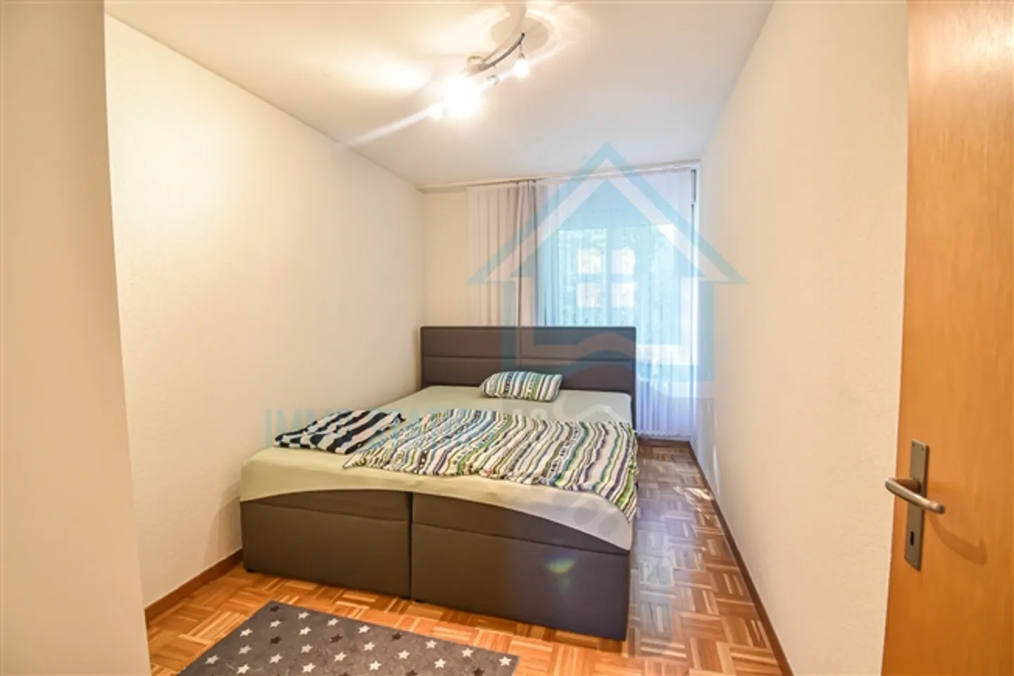 Appartement spacieux de 5,5 pièces près du centre du village de Neuenhof - Photo 6 sur 11