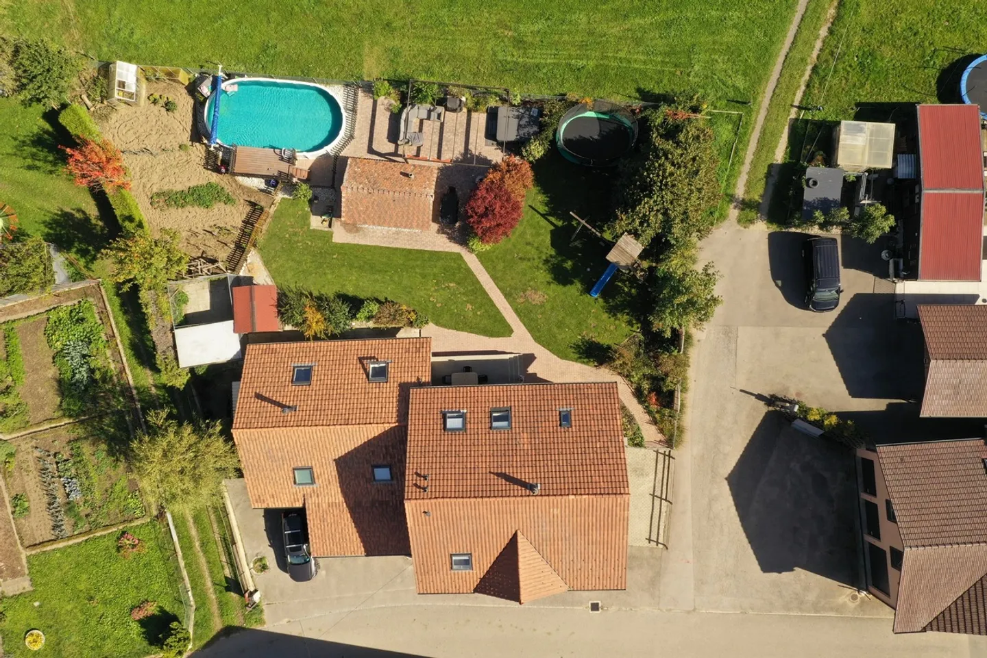 Villa with 6.5 rooms, large garden, pool,... - Photo 2 of 13