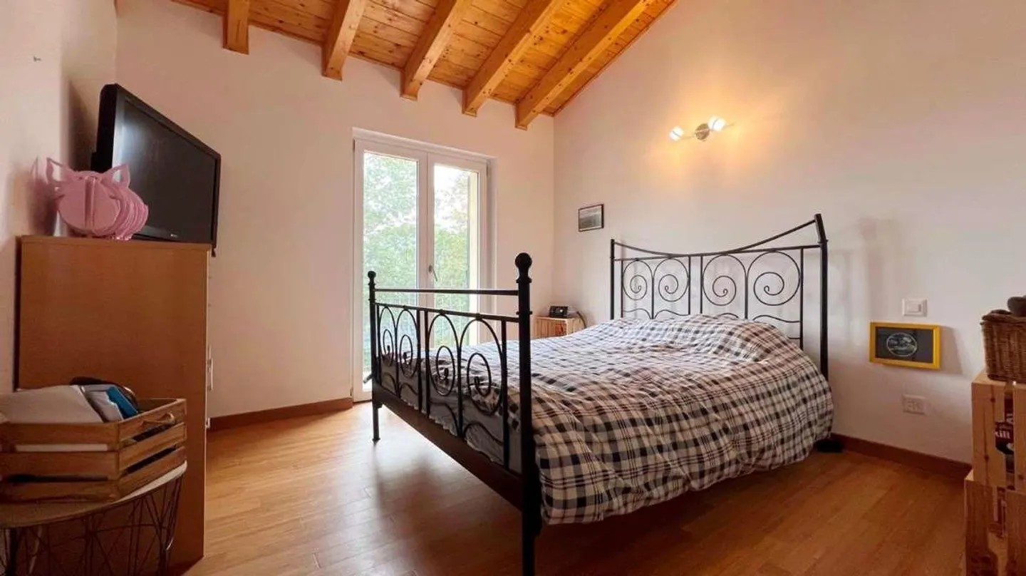 Partie d'une maison jumelée à VENDRE, 4,5 pièces - Photo 4 sur 12