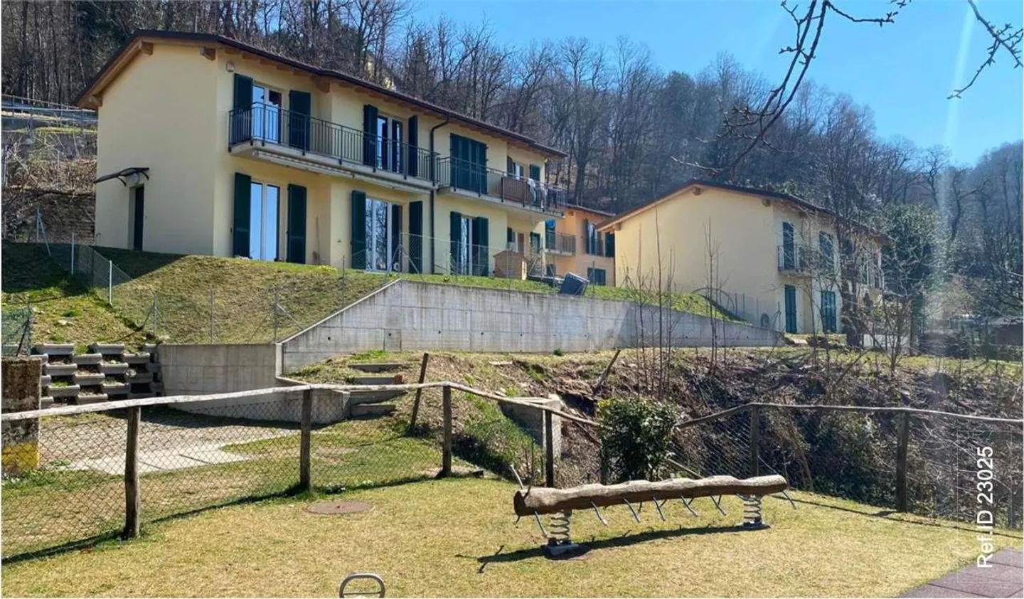 Partie d'une maison jumelée à VENDRE, 4,5 pièces - Photo 11 sur 12