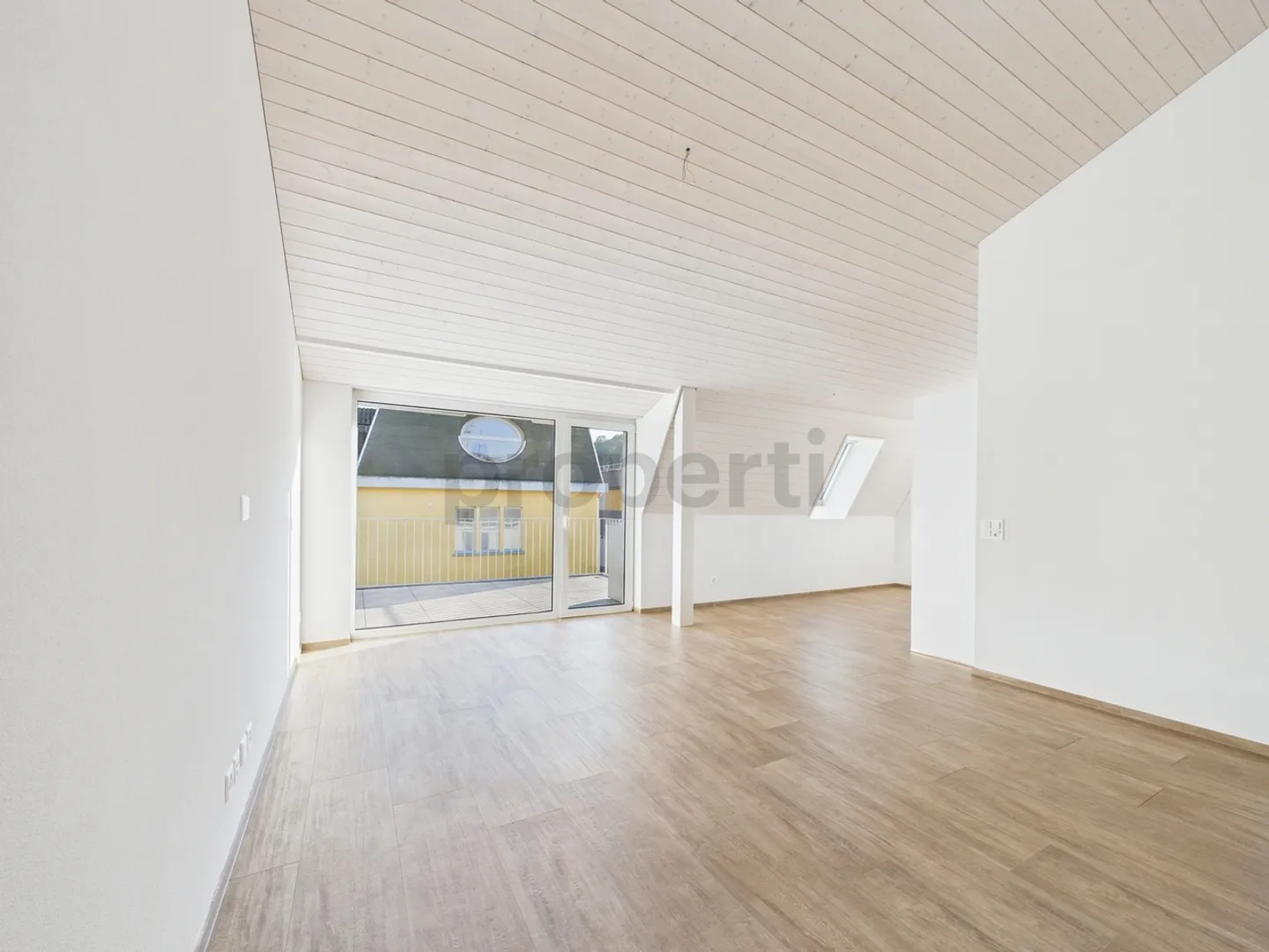 Appartamento in affitto - Foto 4 di 11