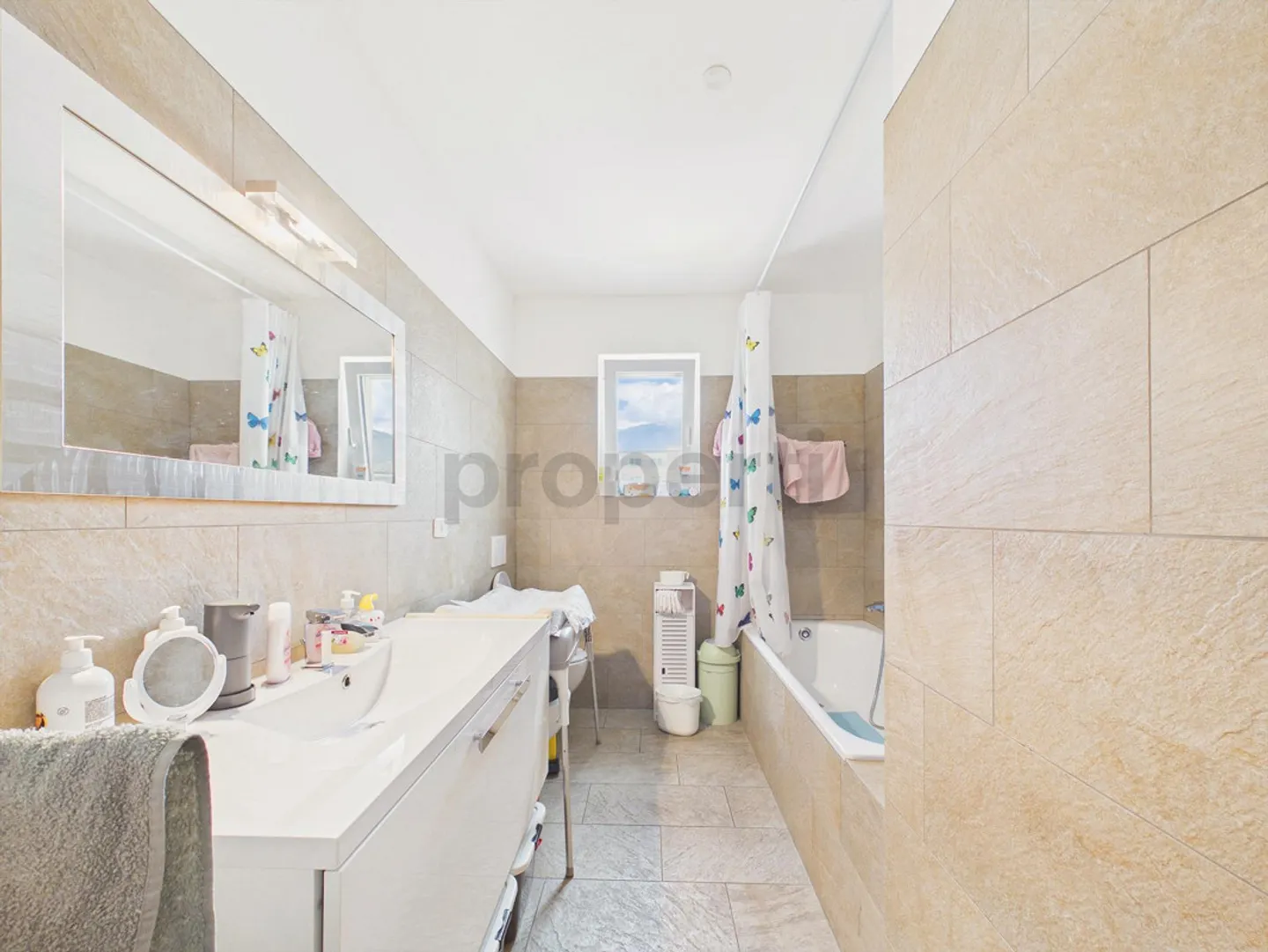 Elegant 4.5-room apartment in Bellinzona with 30 sqm terrace - Photo 11 of 16