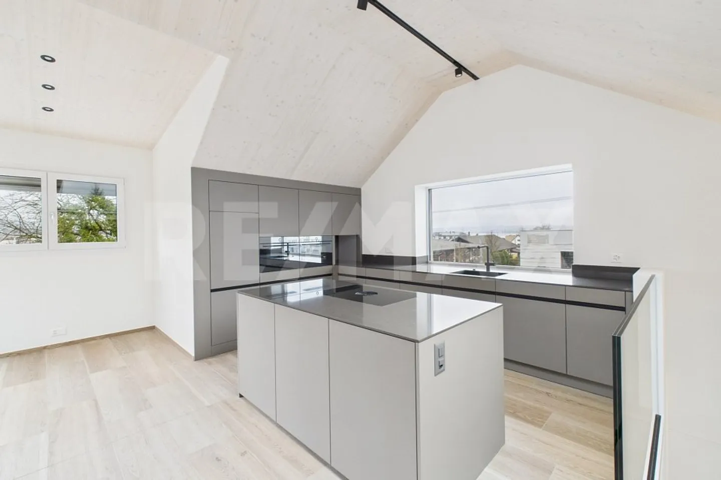 NEUBAU! Superschöne 3.5 Zimmer Dach-Maisonettewohnung mit Balkon in Lachen SZ zu mieten! - Photo 5 of 13