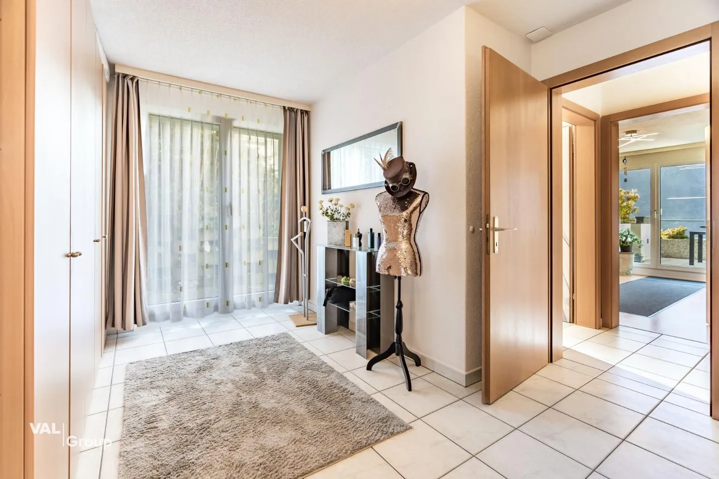 Exclusive living with large terrace, view and tranquility - Photo 11 of 13