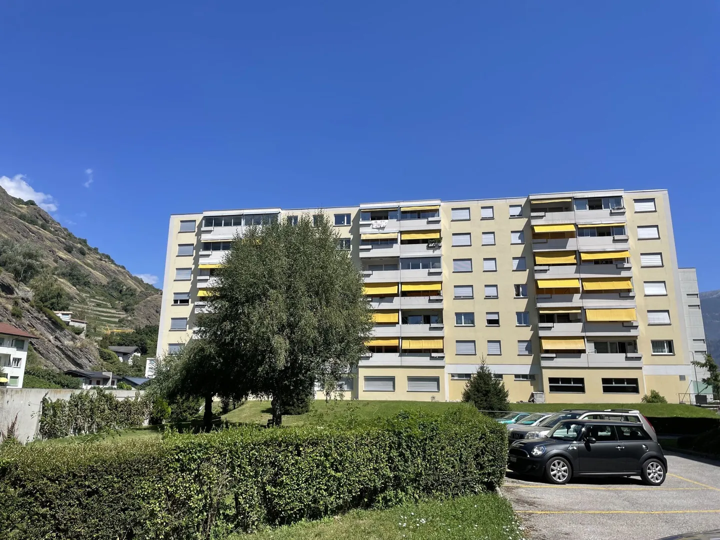 New! Renovated 3.5-room apartment - Photo 2 of 7