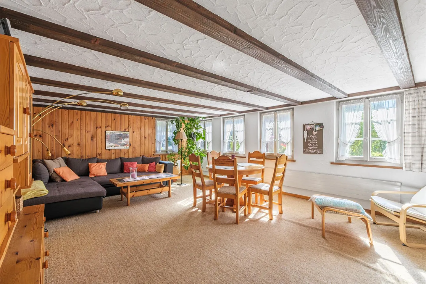 Opportunité unique - Terrain avec maison multifamiliale et unifamiliale - Photo 3 sur 8