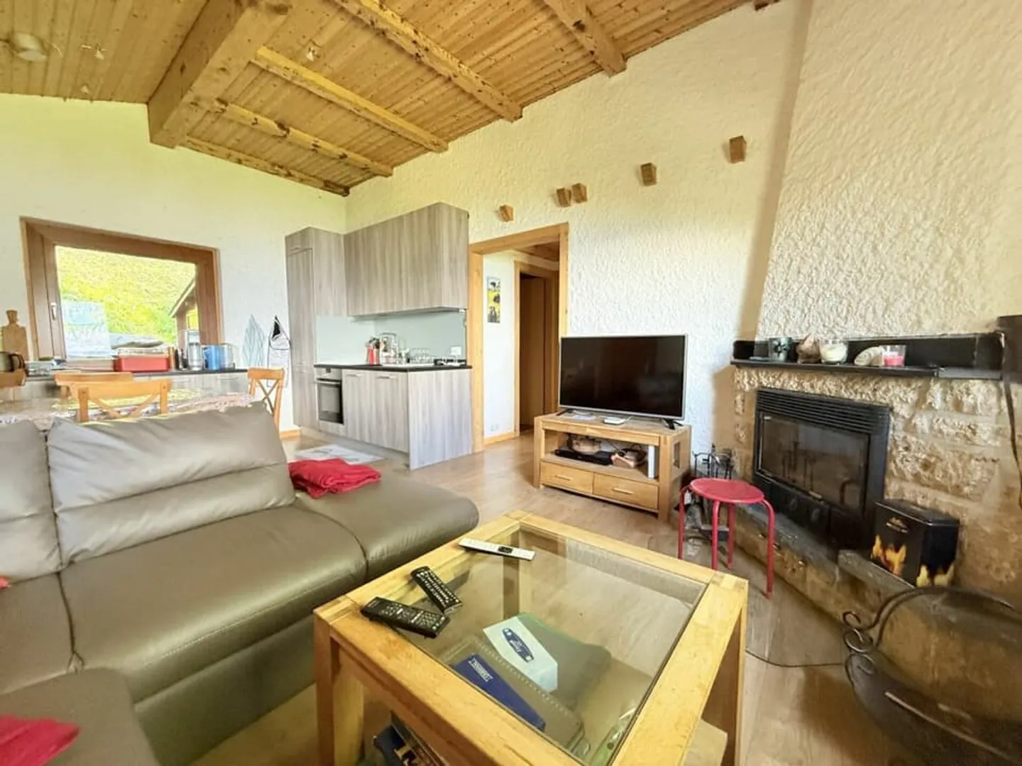 Chalet avec sauna et jacuzzi - Photo 3 sur 10