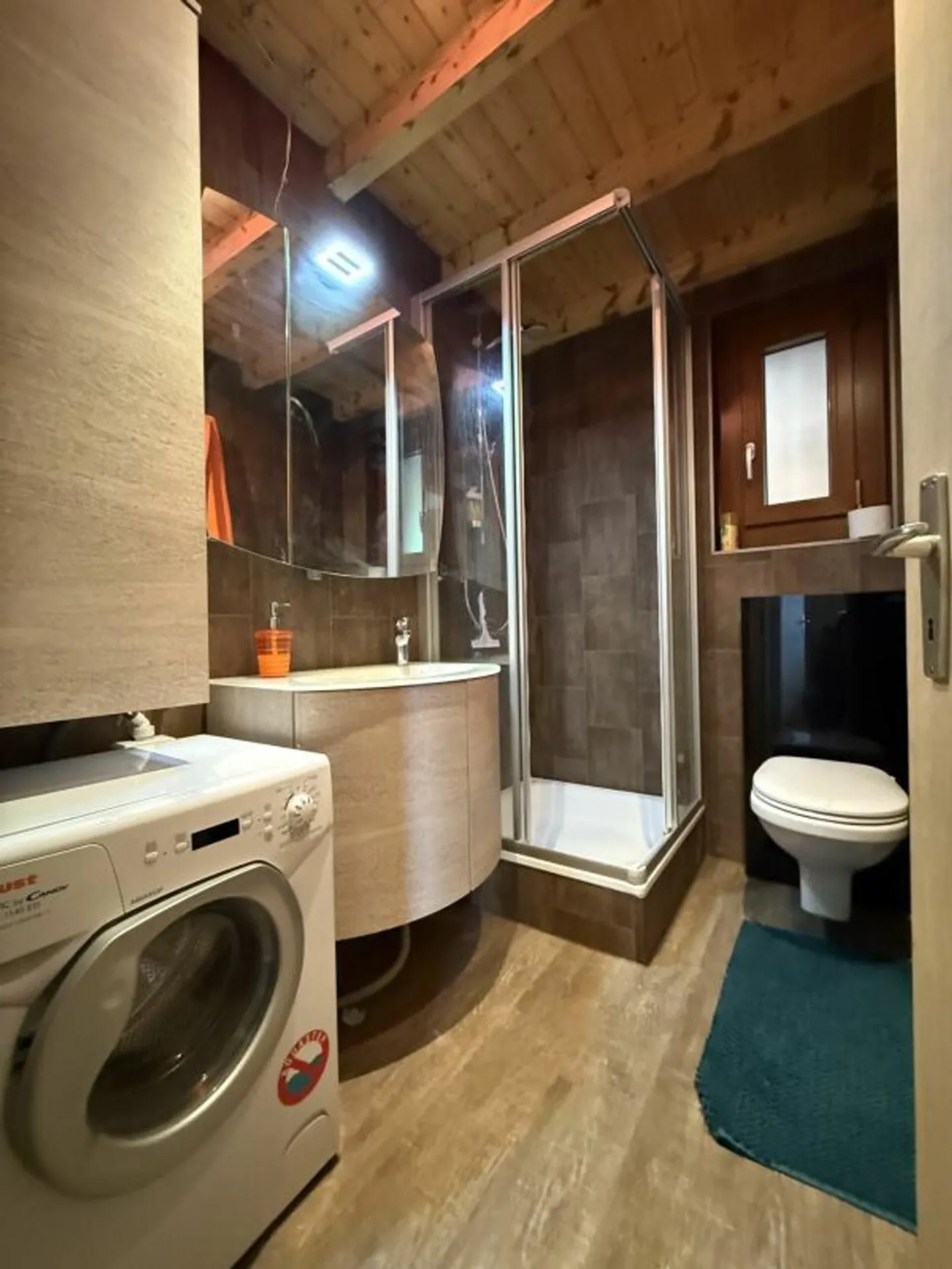 Chalet avec sauna et jacuzzi - Photo 6 sur 10