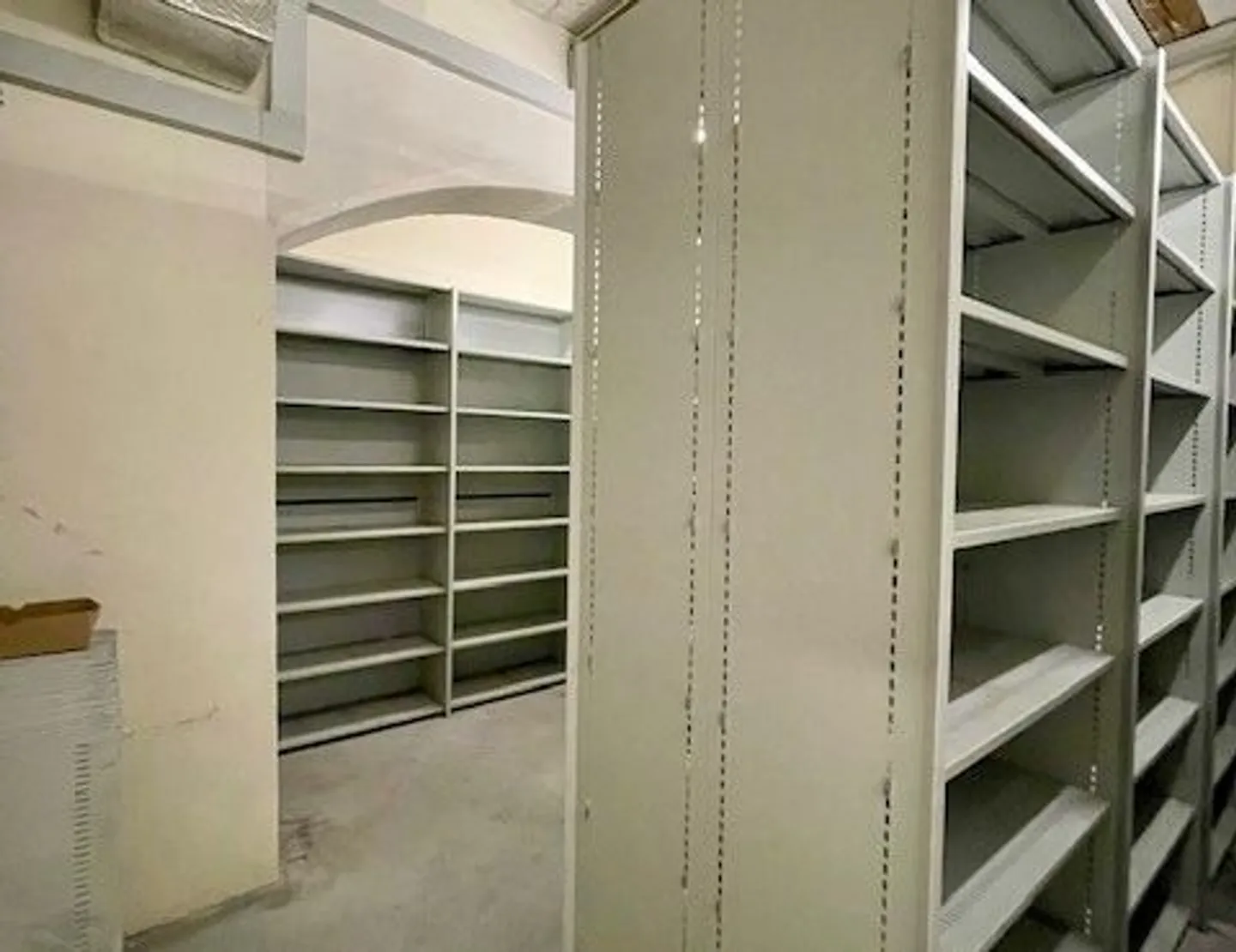 Villa storica rappresentativa con uffici completamente sviluppati - Foto 20 di 21