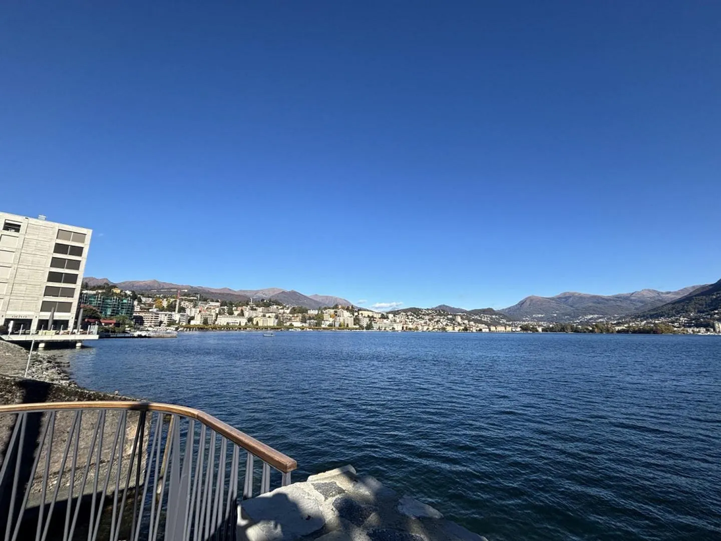 Appartamento moderno di 4,5 locali al 1° piano di un edificio residenziale in una zona tranquilla... - Foto 23 di 28