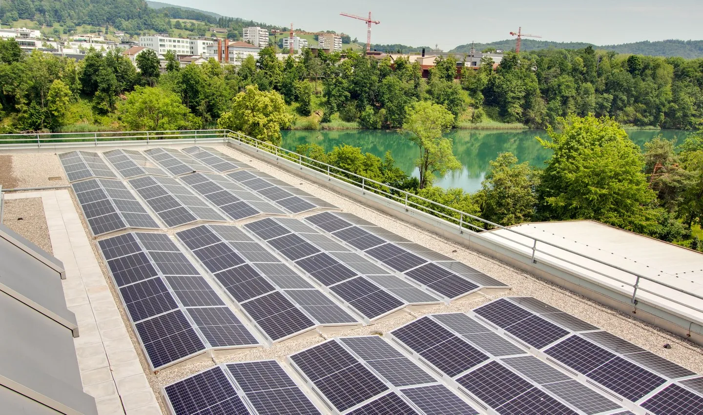 Ideal location for laboratory/showroom or manufacturing business 180m2 or 640m2 - Photo 2 of 5