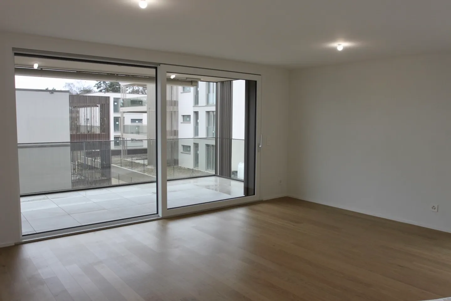 New 3.5-room penthouse facing south - Photo 2 of 7