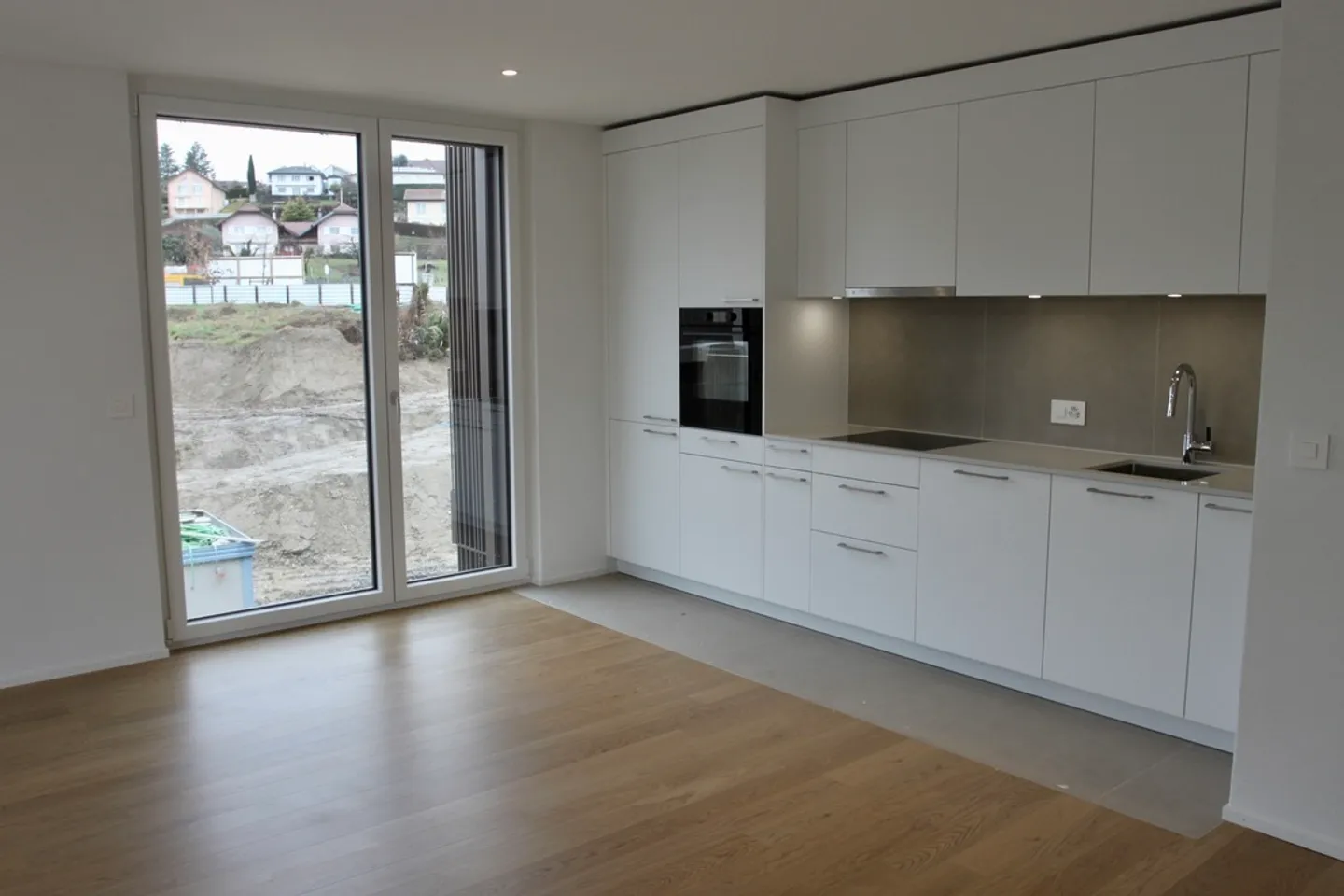 New 3.5-room penthouse facing south - Photo 3 of 7