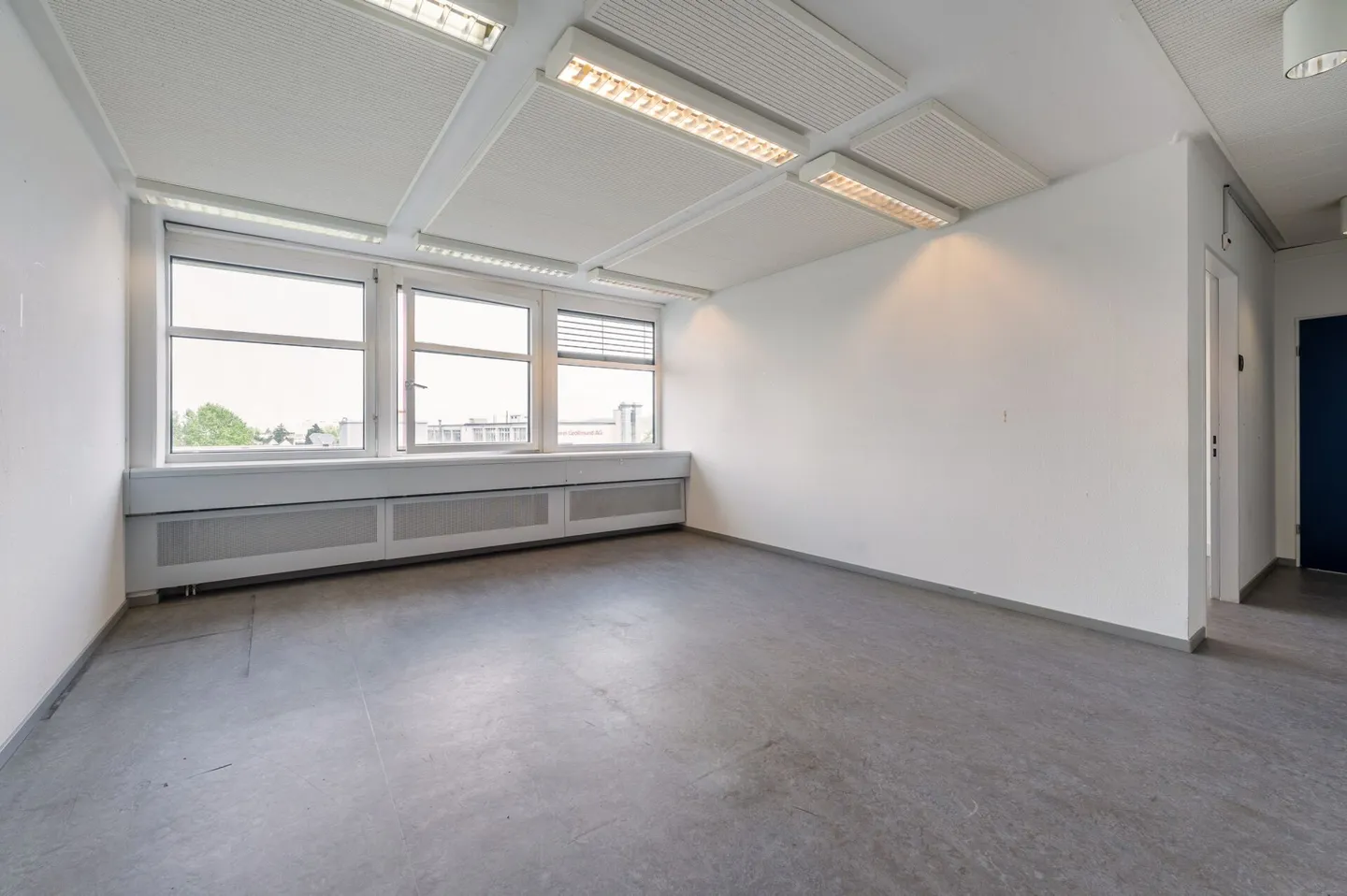 190 m² di spazio per uffici climatizzato a Reinach - da CHF 149.-/m² nel 1° anno - Foto 4 di 9