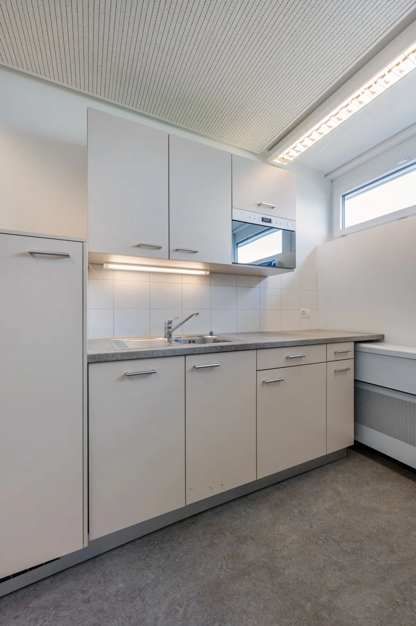 190 m² di spazio per uffici climatizzato a Reinach - da CHF 149.-/m² nel 1° anno - Foto 9 di 9