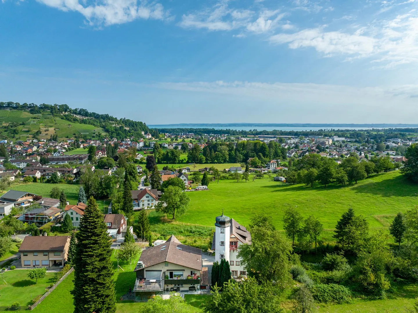 Historical 3½-Room Garden Apartment in the Courtyard House of Schloss Klingelburg - Photo 11 of 12