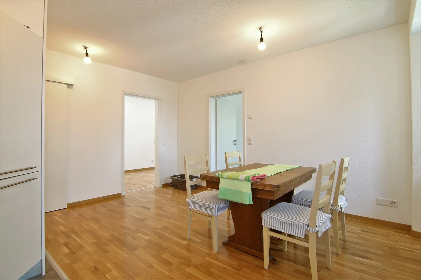 Vivere nel centro del villaggio - Foto 4 di 8