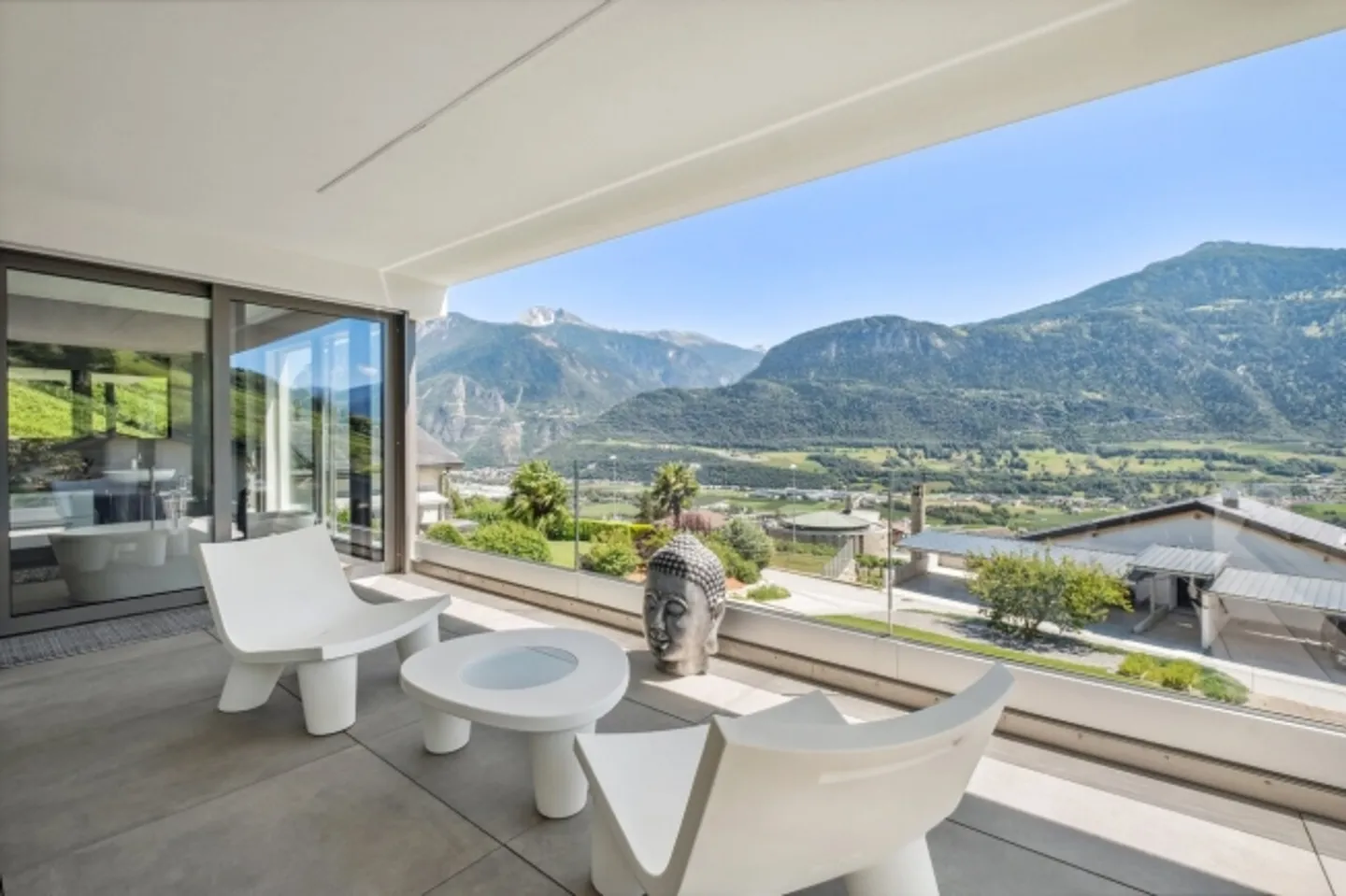 CORIN - Magnifique villa moderne avec vue grandiose sur la plaine - Photo 8 sur 11