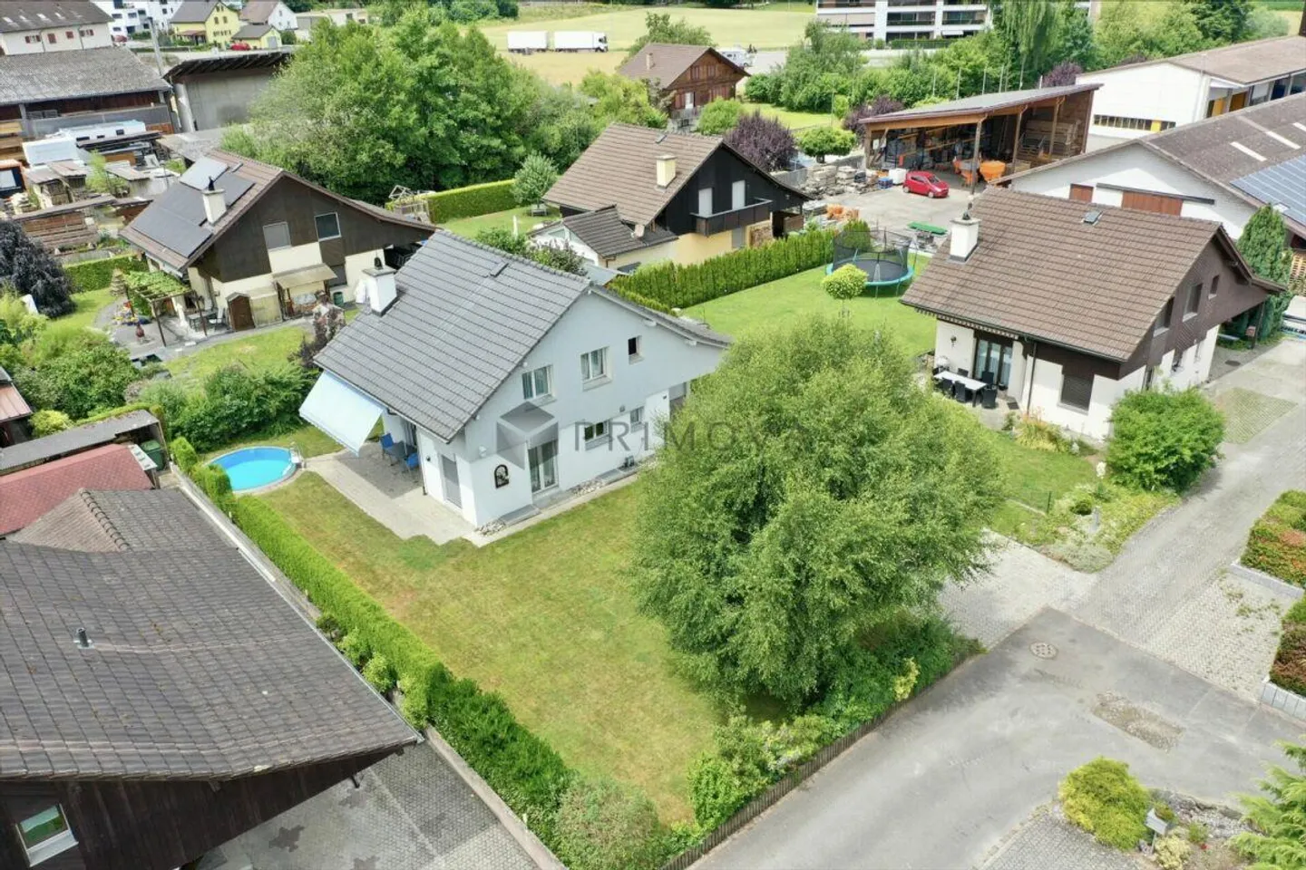 Casa familiare da sogno con spazio per vivere - Foto 1 di 16