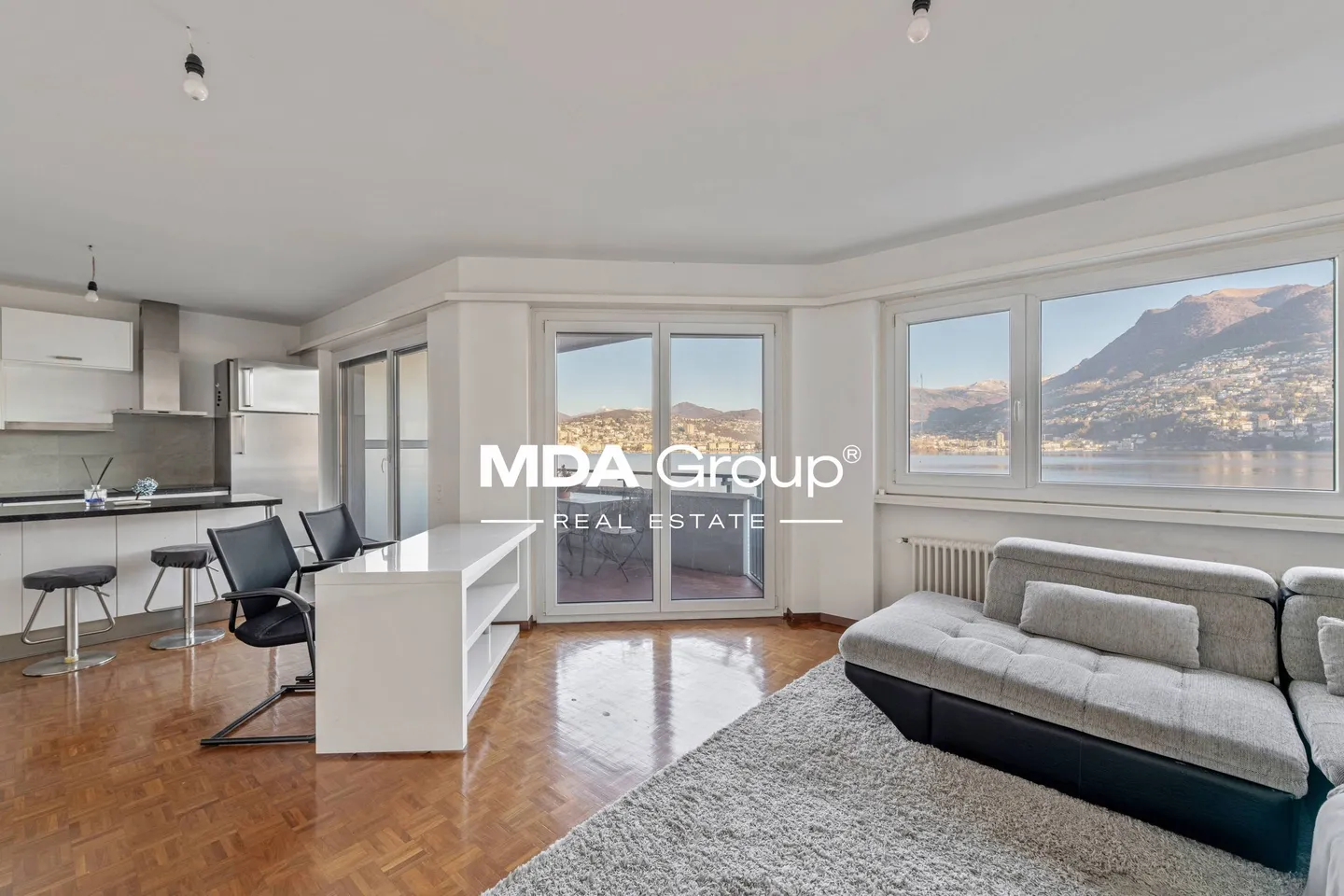 Condo for sale, Via Riva Paradiso (Lugano, Switzerland) - Foto 2 von 15