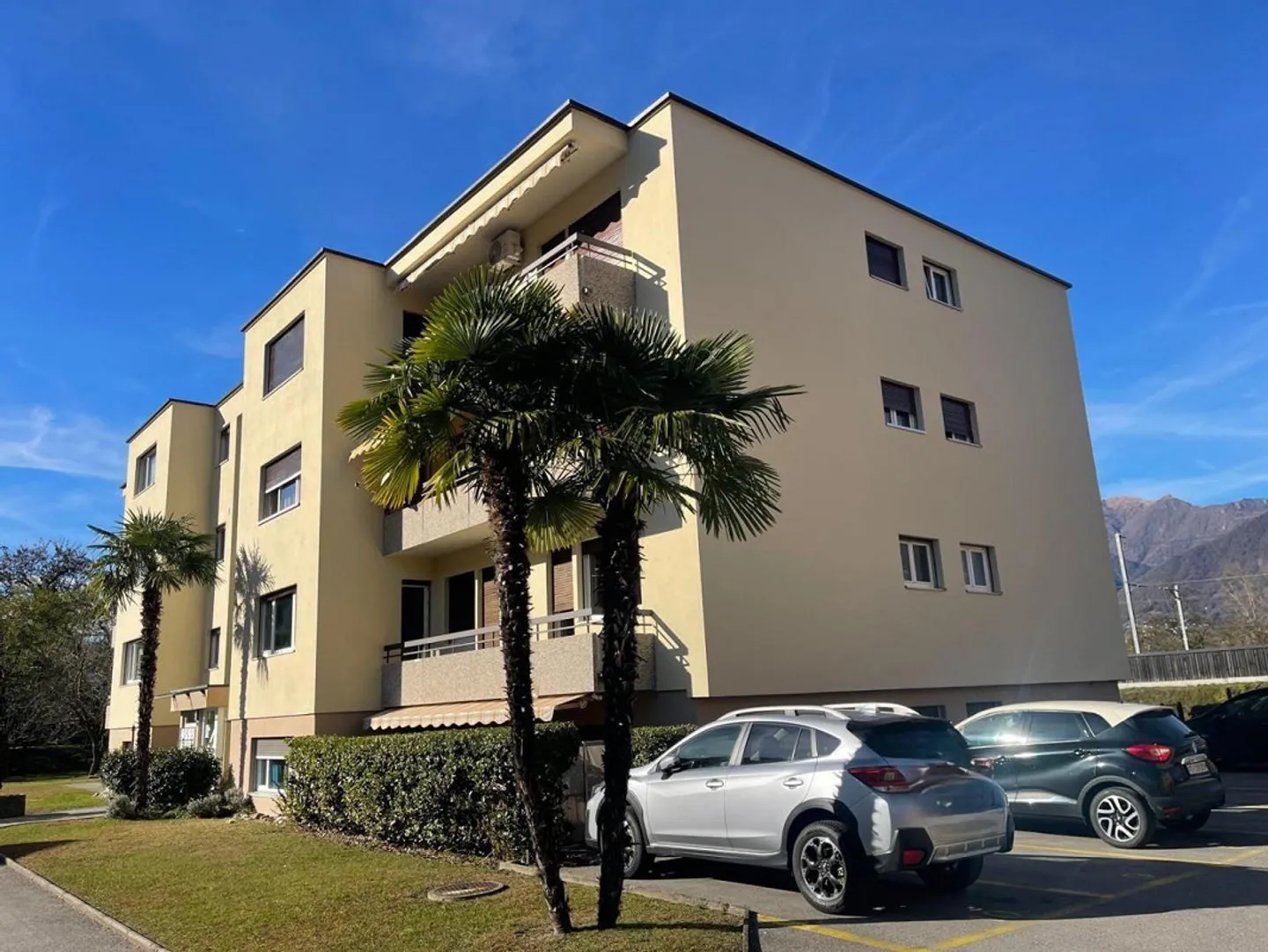 Helle 3,5-Zimmer-Wohnung in Quartino - Foto 1 von 21