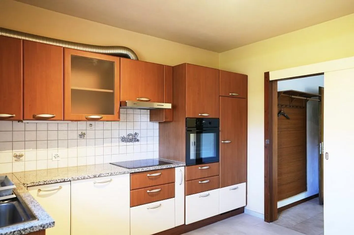 Helle 3,5-Zimmer-Wohnung in Quartino - Foto 7 von 21