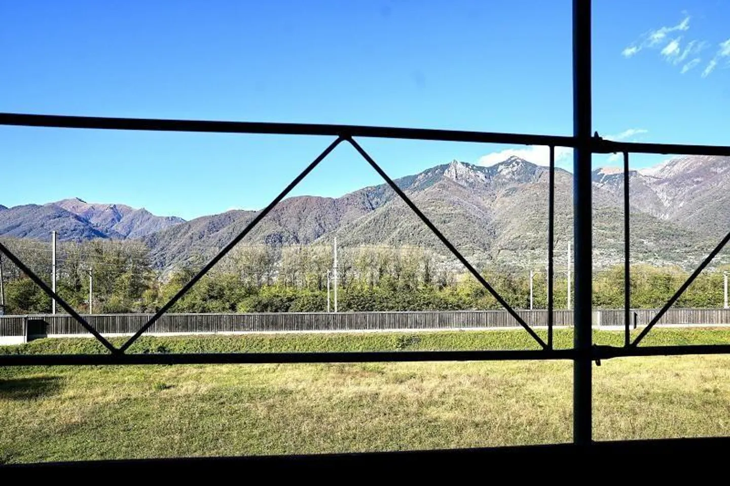 Helle 3,5-Zimmer-Wohnung in Quartino - Foto 17 von 21