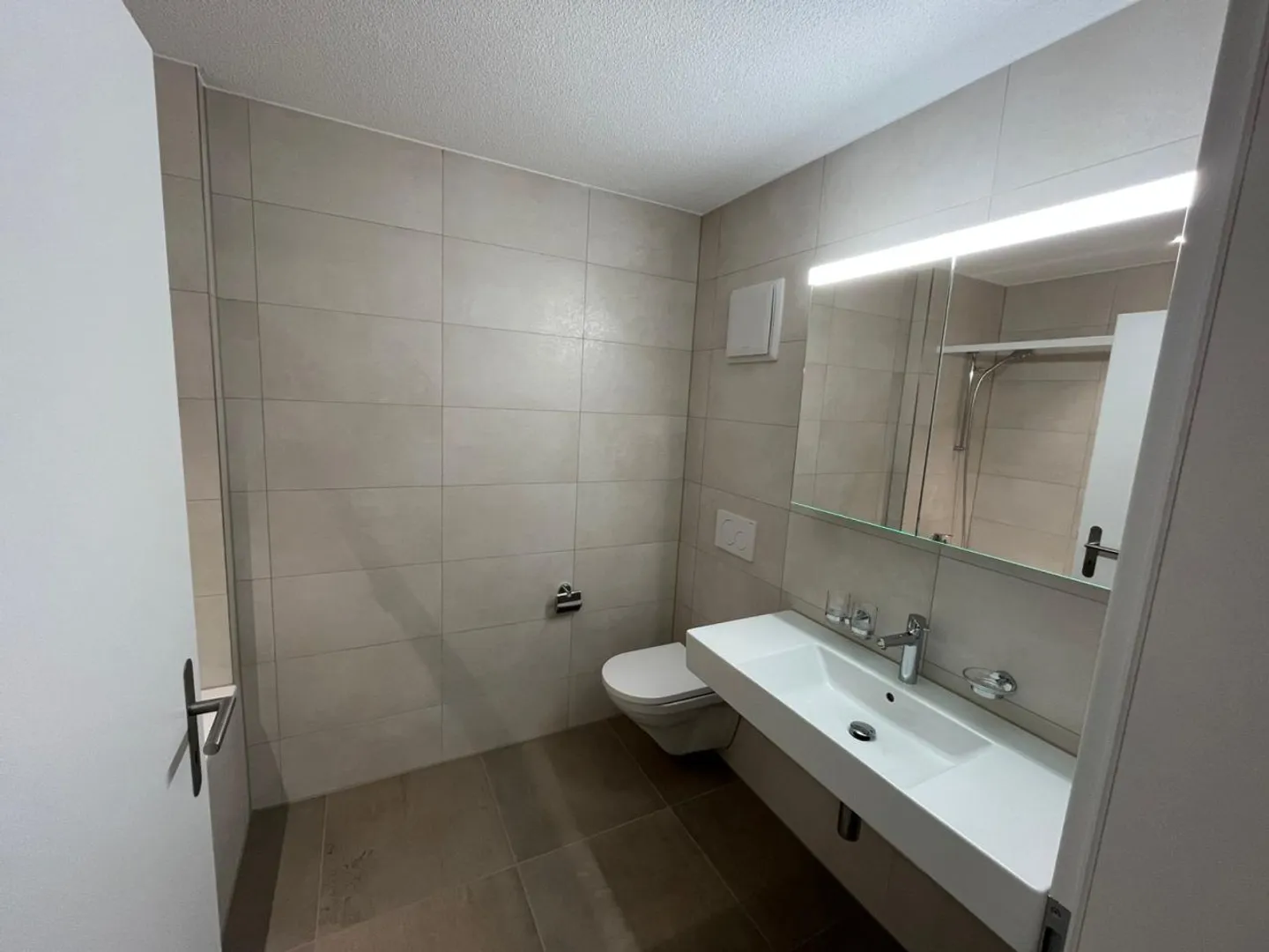 For rent - New 3.5-room apartment with garden in Avenches - Photo 4 of 13