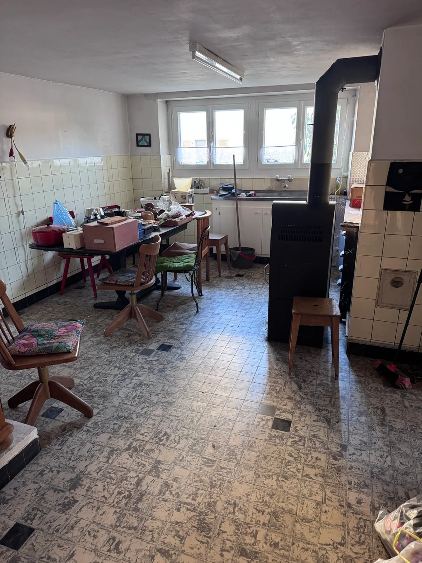 Grandcour, for sale, village house to renovate, great potential! - Photo 5 of 8