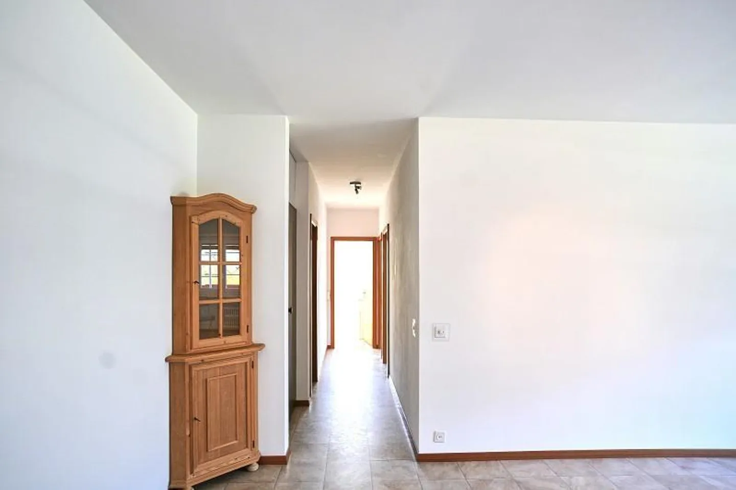Helle 3,5-Zimmer-Wohnung in Quartino - Foto 13 von 21