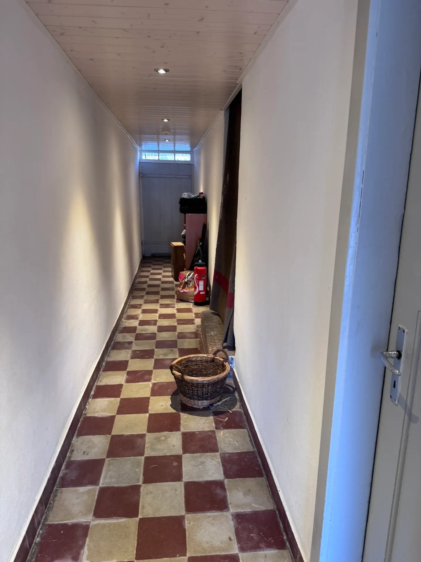 Grandcour, for sale, village house to renovate, great potential! - Photo 4 of 8