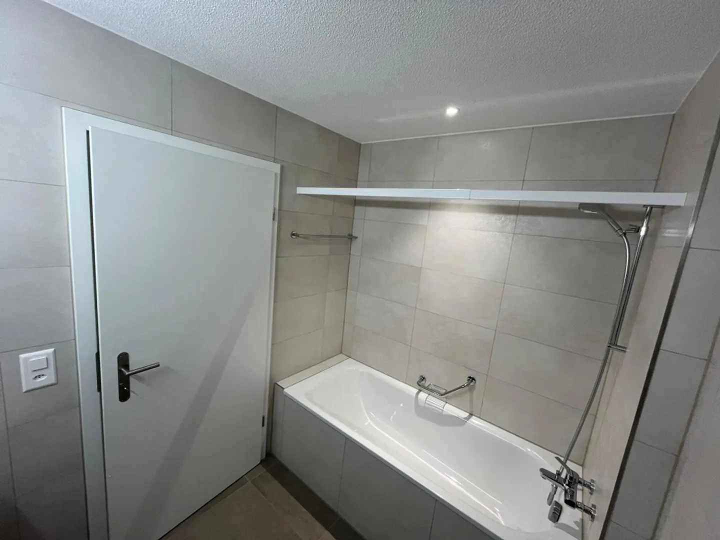 For rent - New 3.5-room apartment with garden in Avenches - Photo 8 of 13