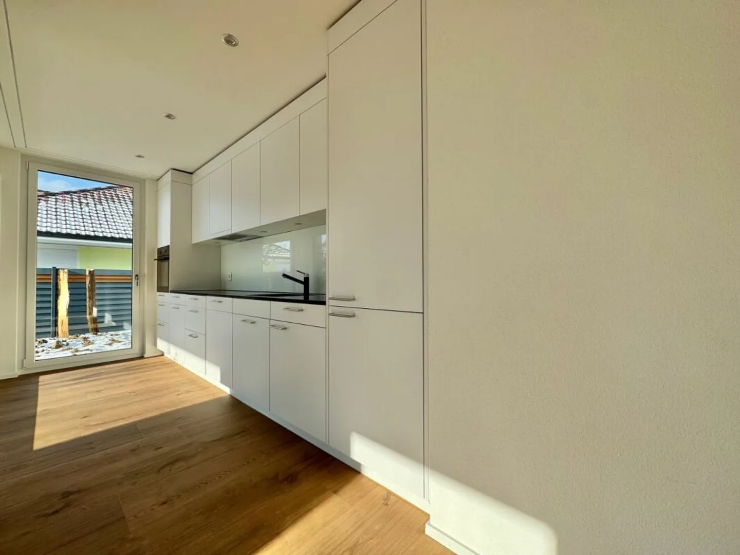 Sisseln / Appartement au rez-de-chaussée de 3,5 pièces n° 1.2 - Photo 3 sur 9