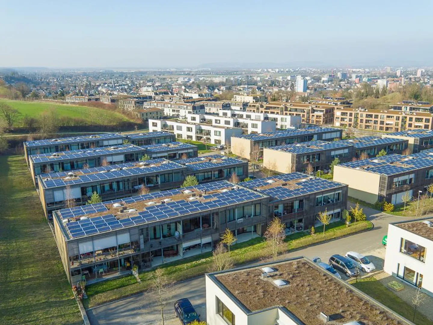 Geräumige moderne Wohnung im Grünen - Foto 2 von 10