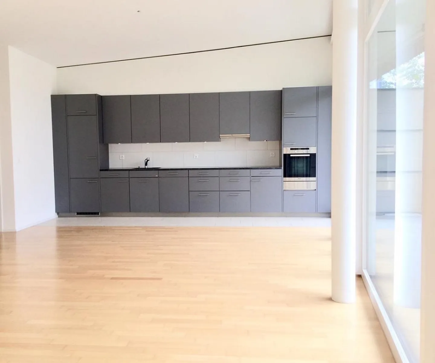 Geräumige moderne Wohnung im Grünen - Foto 10 von 10